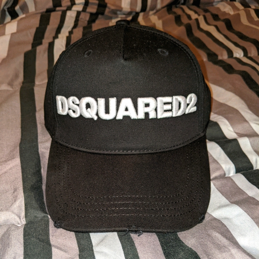 NWT Men's Black Adjustable Dsquared2 Cap